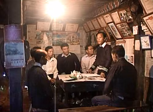 Bí thư chi bộ ở bản “Ba không” ảnh 1