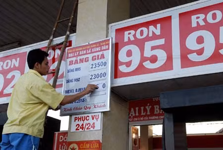 Rà soát cơ chế điều hành giá xăng dầu ảnh 1