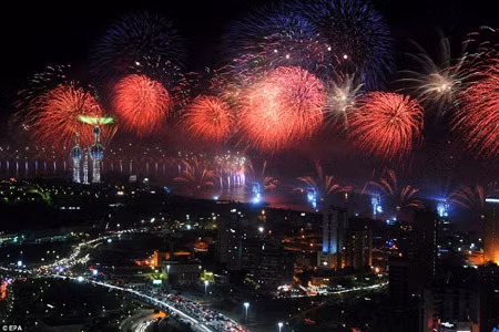 Kỷ lục màn bắn pháo hoa ở Kuwait ảnh 5