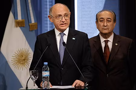 Argentina sẽ kiện Ghana do vụ bắt giữ tầu chiến ảnh 1