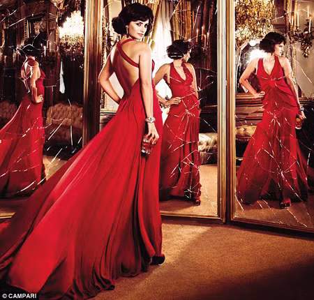 Sắc đẹp 'ma mị' của Penelope Cruz ảnh 5