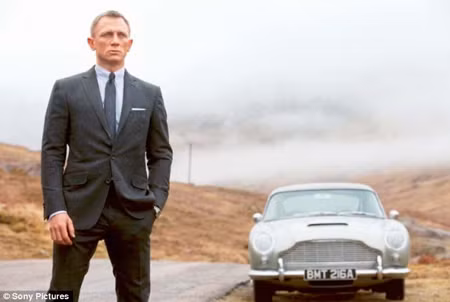 Bí ẩn đằng sau chiếc Aston Martin của James Bond ảnh 3