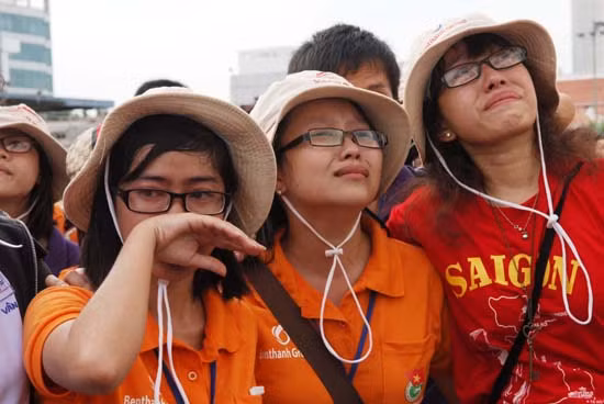 Nghẹn ngào tiễn tàu Thanh niên Đông Nam Á rời Việt Nam ảnh 4
