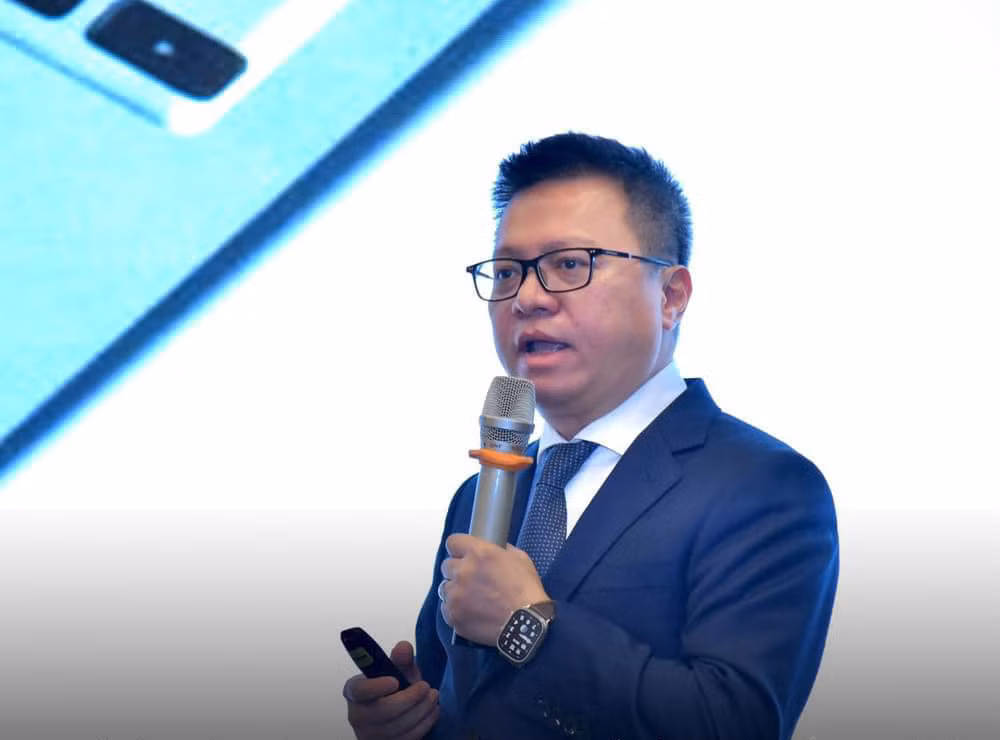 Ông Lê Quốc Minh, Ủy viên Trung ương Đảng, Tổng Biên tập báo Nhân Dân, Phó trưởng Ban Tuyên giáo Trung ương, Chủ tịch Hội Nhà báo Việt Nam.