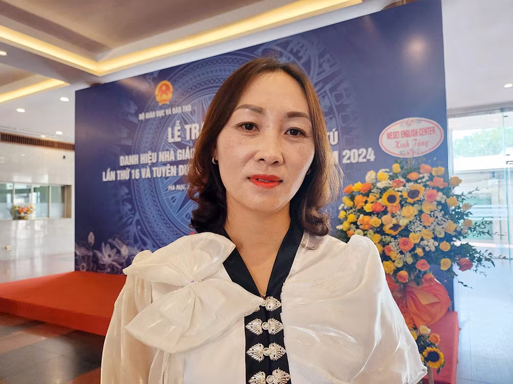 Cô giáo Đặng Thị Huệ, Trường THCS Mộc Lỵ, huyện Mộc Châu, tỉnh Sơn La.