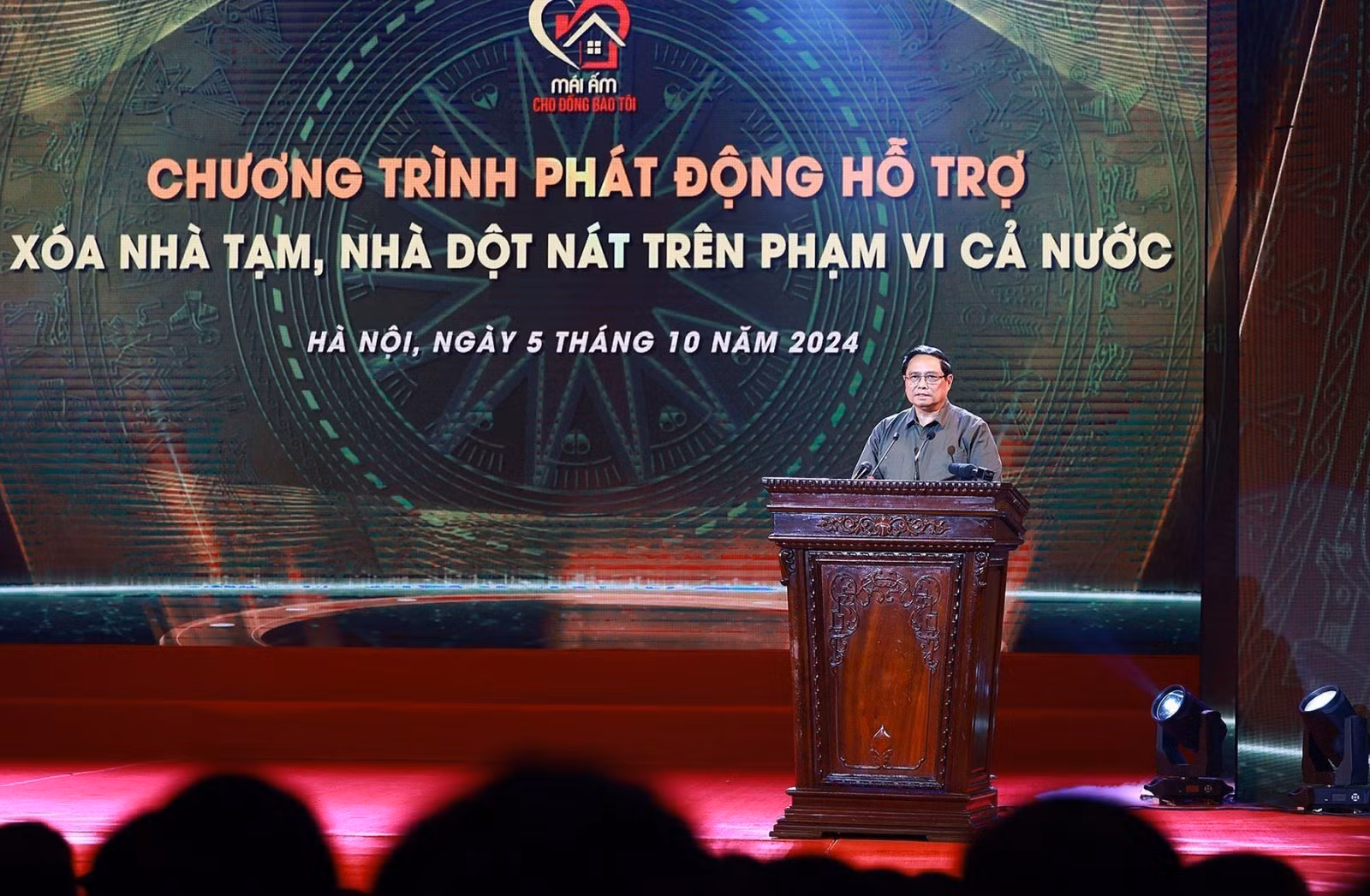 Thủ tướng Phạm Minh Chính phát biểu tại Chương trình phát động hỗ trợ xóa nhà tạm, nhà dột nát.