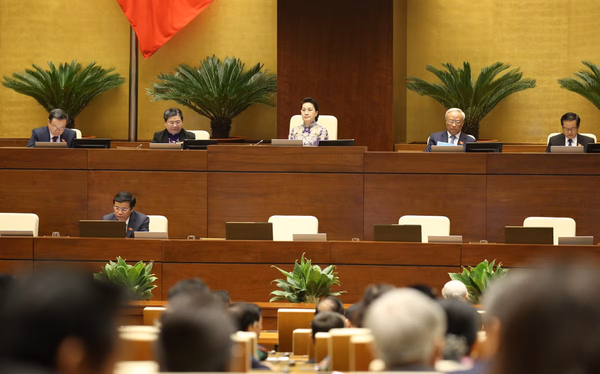 Chủ tịch Quốc hội Nguyễn Thị Kim Ngân và các Phó Chủ tịch điều hành Phiên khai mạc Kỳ họp thứ 11, Quốc hội khóa XIV.