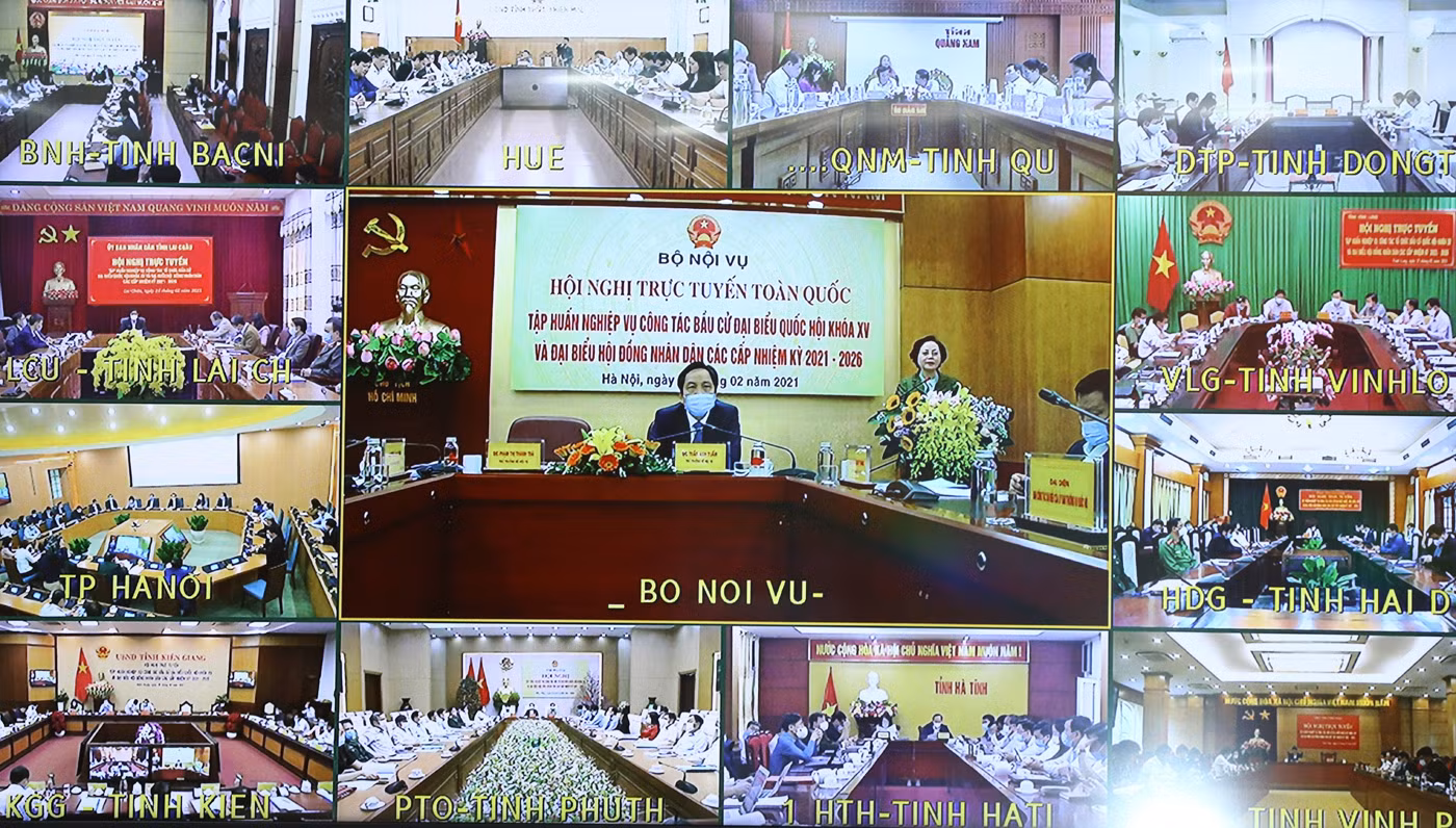 Sáng 25/2/2021, tại Hà Nội, Bộ Nội vụ tổ chức Hội nghị trực tuyến toàn quốc tập huấn nghiệp vụ công tác bầu cử đại biểu Quốc hội khóa XV và đại biểu Hội đồng nhân dân các cấp nhiệm kỳ 2021-2026.