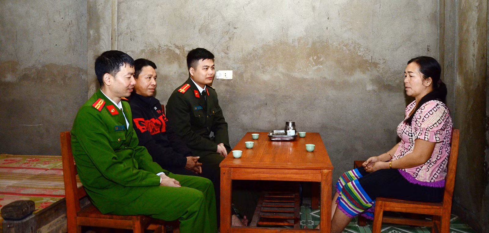 Tại thôn Ngòi Sen, xã Yên Lâm, từng là nơi sinh sống của Dương Văn Mình với tình hình an ninh trật tự rất phức tạp, đồng bào người Mông đã không còn tin, theo tổ chức bất hợp pháp, không còn sống khép kín, đồng bào đã cởi mở với chính quyền, với cán bộ.