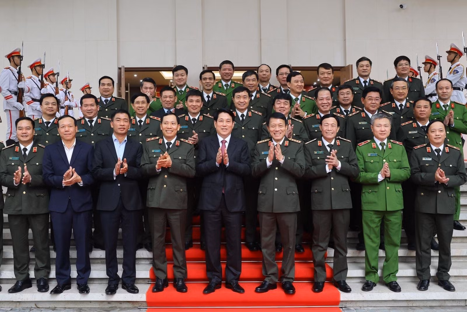 Chủ tịch nước Lương Cường thăm và làm việc với Bộ Công an, ngày 11/12/2024.