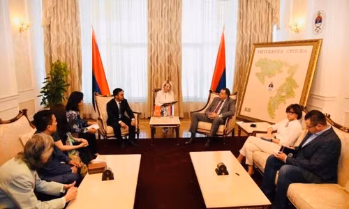 Tỷ phú Mai Vũ Minh được Tổng thống Bosnia-Herzegovina Milorad Dodik tiếp và nói chuyện thân mật tại Dinh Tổng thống.