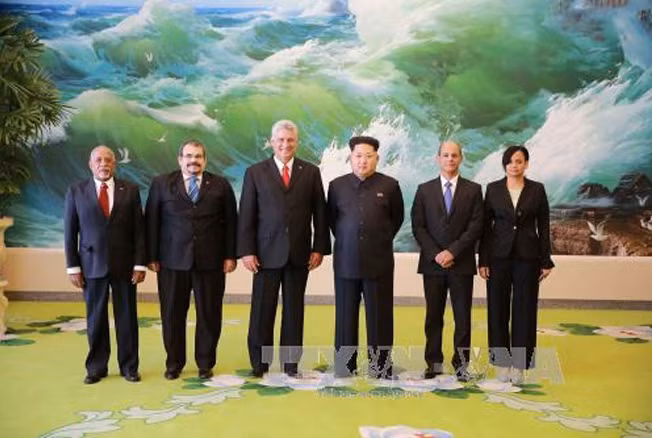 Miguel Díaz-Canel Bérmudez: ‘Thuyền trưởng mới’ của Cuba9