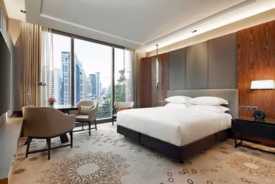 Khách sạn Hyatt Regency Bangkok Sukhumvit – Phòng Vua (King Room).