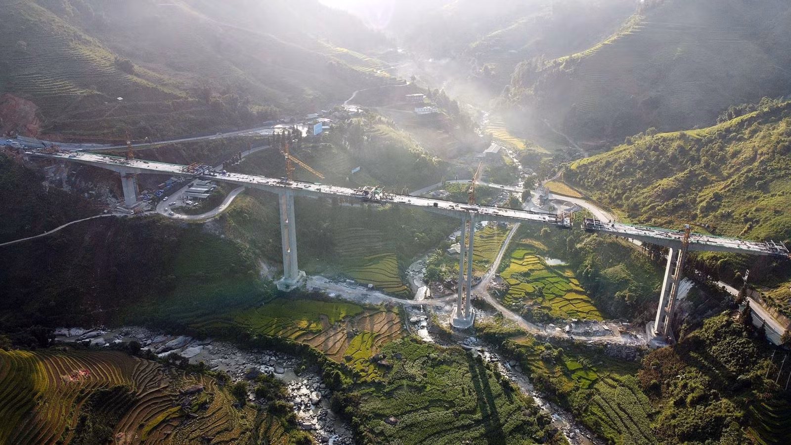 Toàn cảnh cầu Móng Sến trước ngày hoàn thành.