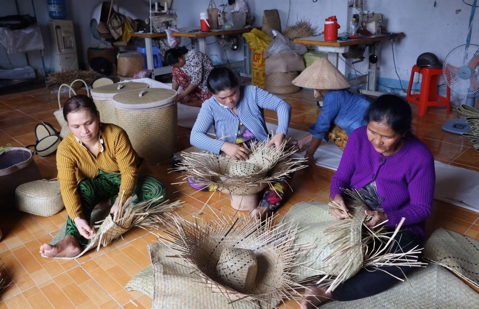 Sản phẩm cỏ bàng truyền thống ở xã Phú Mỹ, huyện Giang Thành, Kiên Giang.