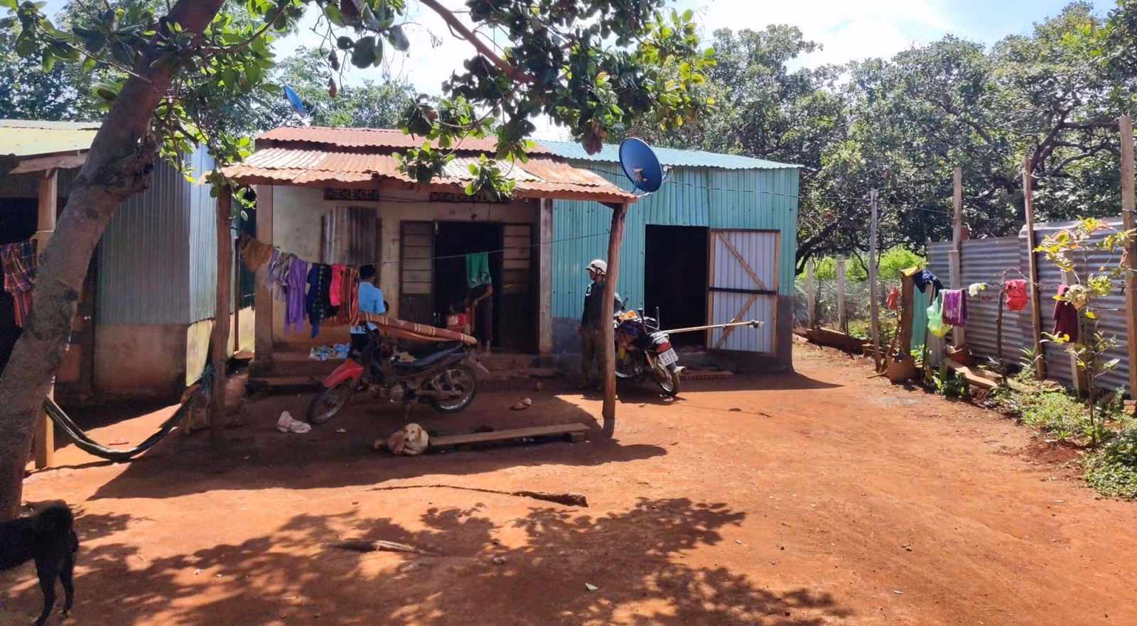 Một gia đình ở Gia Lai có người thân bị lừa sang Campuchia.