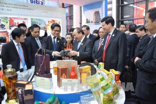 Phó Thủ tướng Nguyễn Xuân Phúc tham dự khai mạc CAEXPO và CABIS ảnh 2