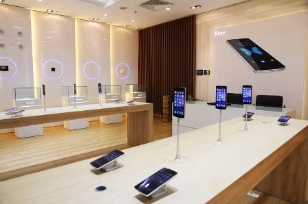 Bphone khai trương showroom trải nghiệm ảnh 1