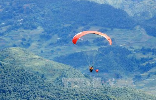 Festival dù lượn "bay trên mùa vàng" tại Yên Bái ảnh 2