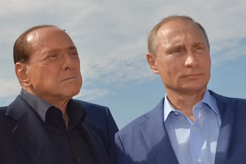 Ukraine cấm ông Berlusconi nhập cảnh 3 năm vì thăm Crimea ảnh 1