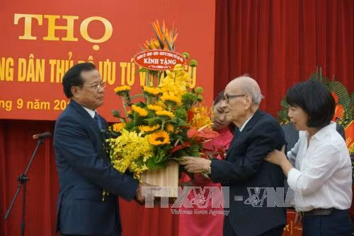 Chúc thọ Giáo sư Vũ Khiêu 100 tuổi ảnh 1