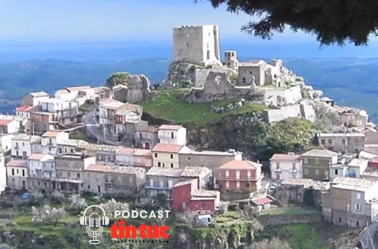 Kỳ lạ ngôi làng ở Italy ban sắc lệnh cấm người dân ốm nặng