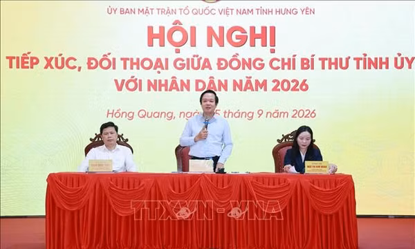 Bí thư Tỉnh ủy Hưng Yên đối thoại với người dân 