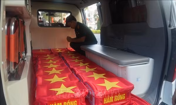 Bàn giao 2.150 mẫu hài cốt liệt sĩ cho Viện Pháp y Quân đội