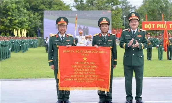Sư đoàn 330 kỷ niệm 50 năm chiến công bảo vệ biên giới Tây Nam