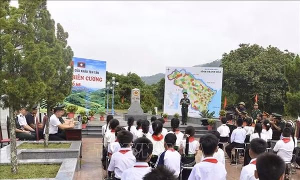 Thêm yêu quê hương qua 'Tiết học biên cương' tại Thanh Hóa