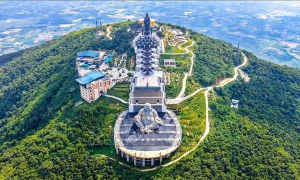 Cảnh báo an toàn khi trekking Núi Bà Đen Tây Ninh