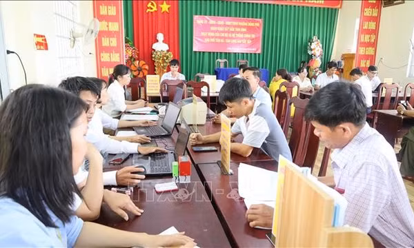 Khi dịch vụ công 'gõ cửa' nhà dân