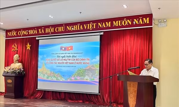 Thúc đẩy nguồn lực kiều bào và doanh nghiệp Việt Nam tại Trung Lào