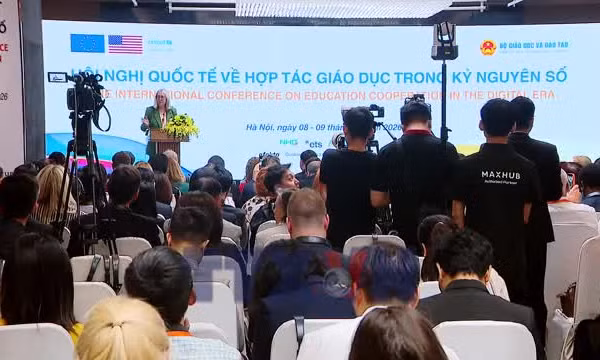 Hợp tác quốc tế là yêu cầu cấp bách trong đổi mới giáo dục