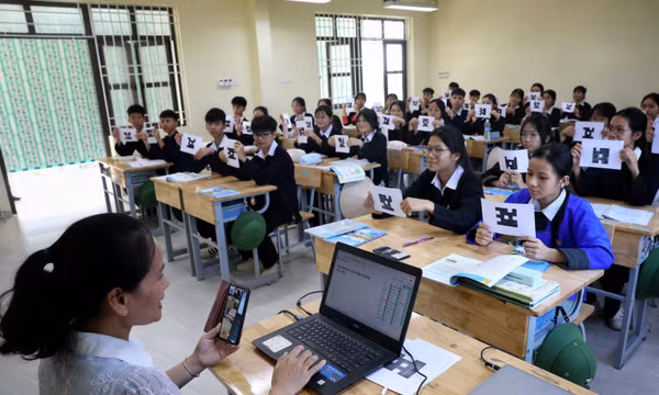 Chuyển đổi số mở rộng cơ hội học tập cho học sinh dân tộc thiểu số