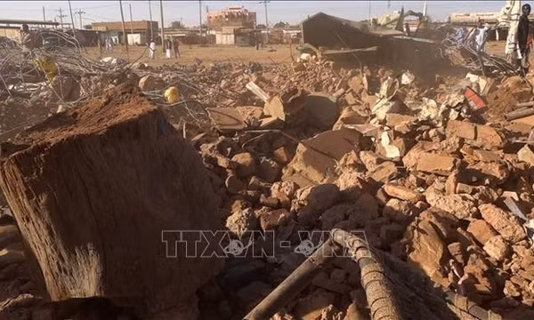 Tấn công UAV vào chợ gia súc ở Sudan làm ít nhất 30 người tử vong