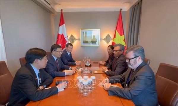 Cụ thể hóa hợp tác chiến lược Việt Nam-Canada