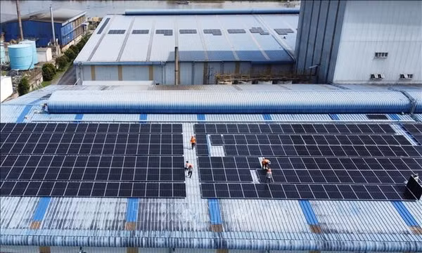 Nghị quyết 70-NQ/TW: Điện mặt trời mái nhà tiếp sức doanh nghiệp sản xuất xanh
