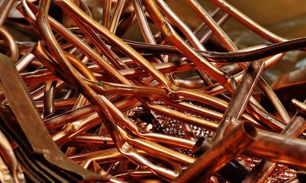 Giá đồng áp sát giá nickel do nhu cầu từ AI và xe điện