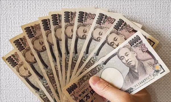 Nhật Bản tăng lãi suất lên mức cao nhất trong 31 năm