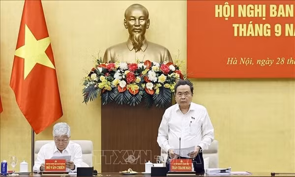 Chủ tịch Quốc hội Trần Thanh Mẫn chủ trì Hội nghị Ban Thường vụ Đảng uỷ Quốc hội