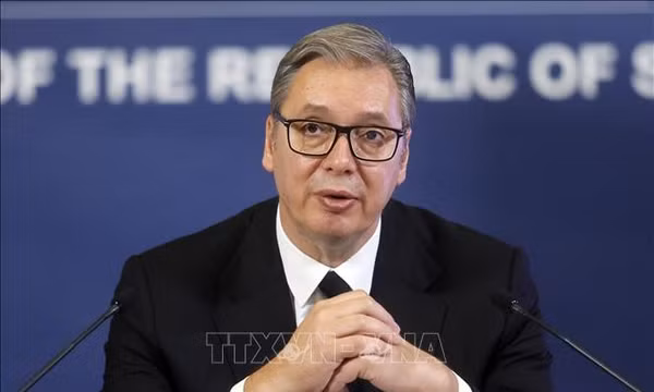Tổng thống Serbia từ chức trước thềm bầu cử Quốc hội