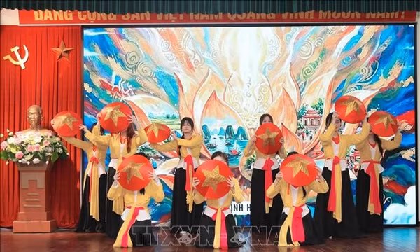 'Thanh âm di sản': Kết nối người trẻ với văn hóa dân tộc