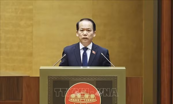 Kỳ họp thứ 2, Quốc hội khóa XVI: Quy định mới về hành nghề luật sư và nuôi con nuôi