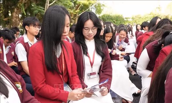 Trang bị kỹ năng phòng, chống xâm hại trực tuyến cho trẻ em