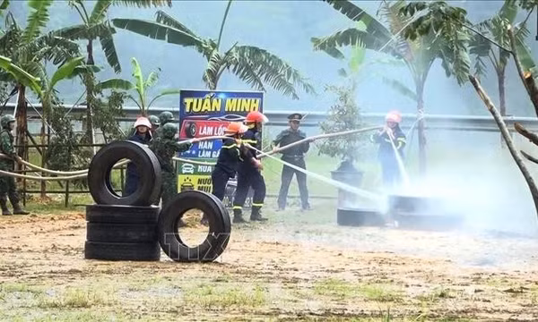 Việt Nam - Lào phối hợp đấu tranh chống tội phạm ma túy