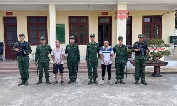 Khởi tố các vụ án khai thác tài nguyên và xuất cảnh trái phép