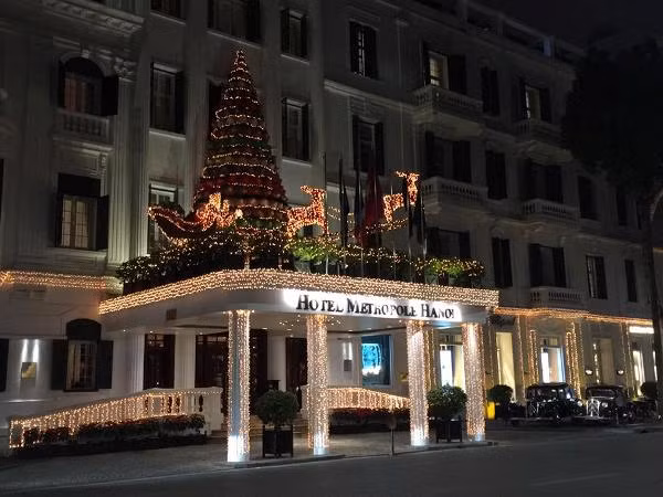 Không khí Giáng sinh rộn ràng tại Hà Nội ảnh 5