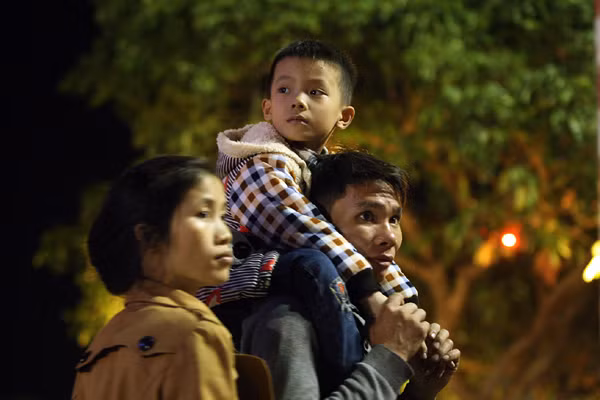 Ấm áp Giáng sinh tại nhà thờ Phát Diệm ảnh 7