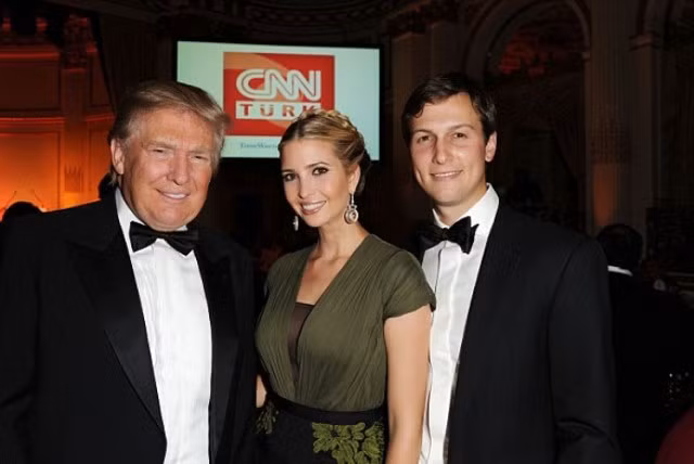 Con rể ông Trump bất ngờ bán tờ báo bản thân sở hữu ảnh 1